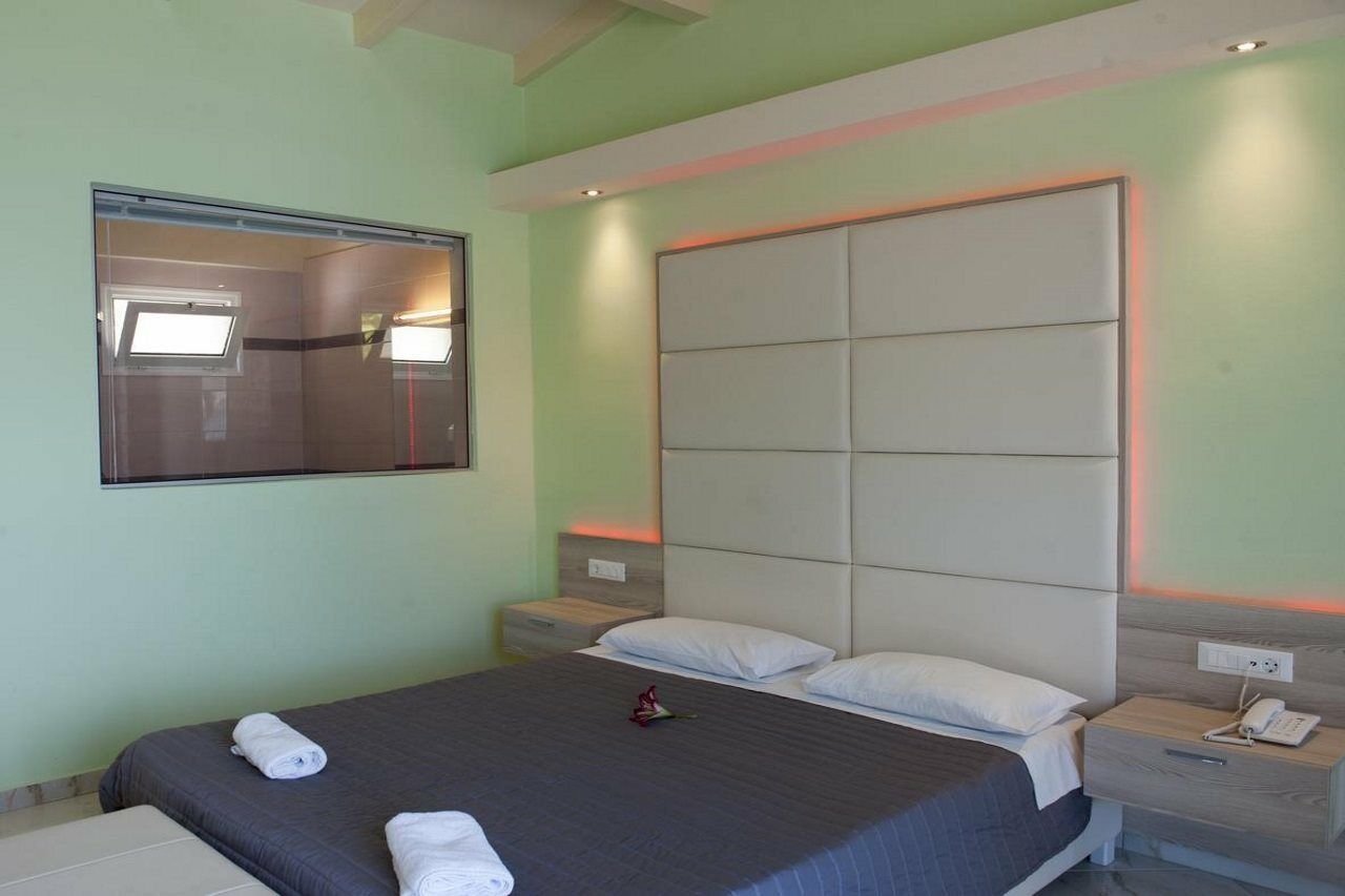 Blue Princess Hotel And Suites Liapades Eksteriør billede
